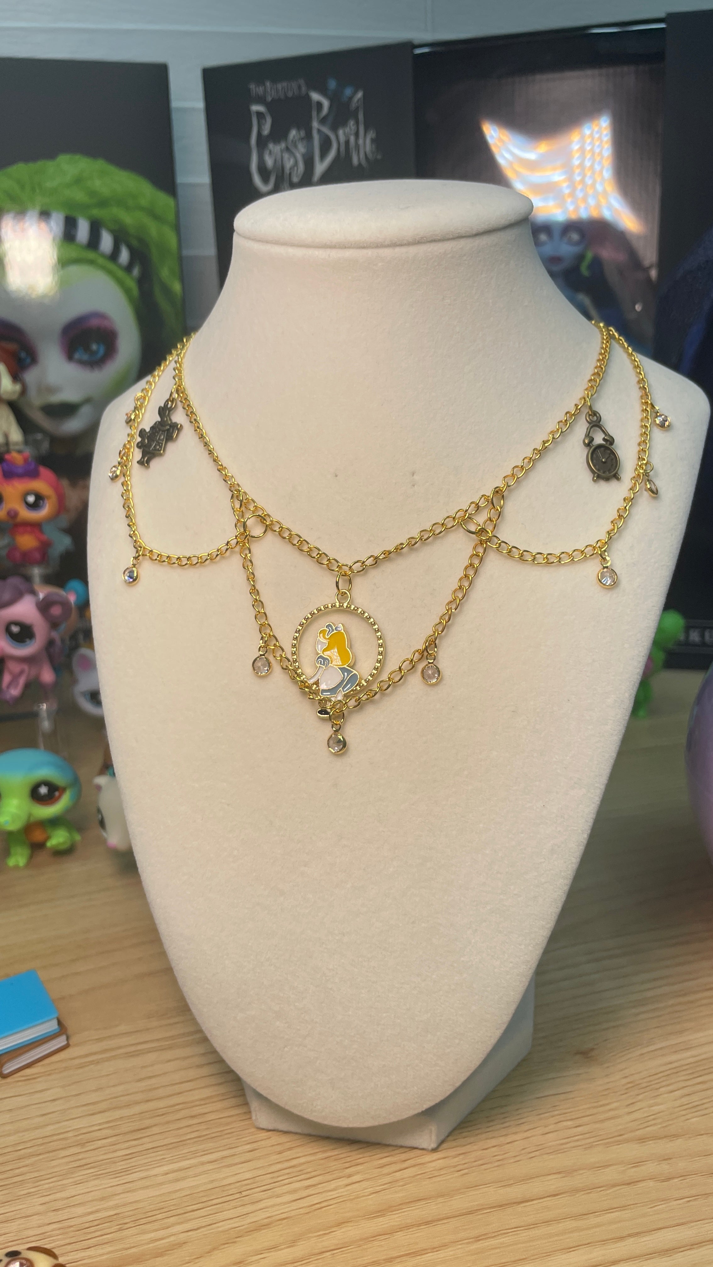 Alice Necklace Web