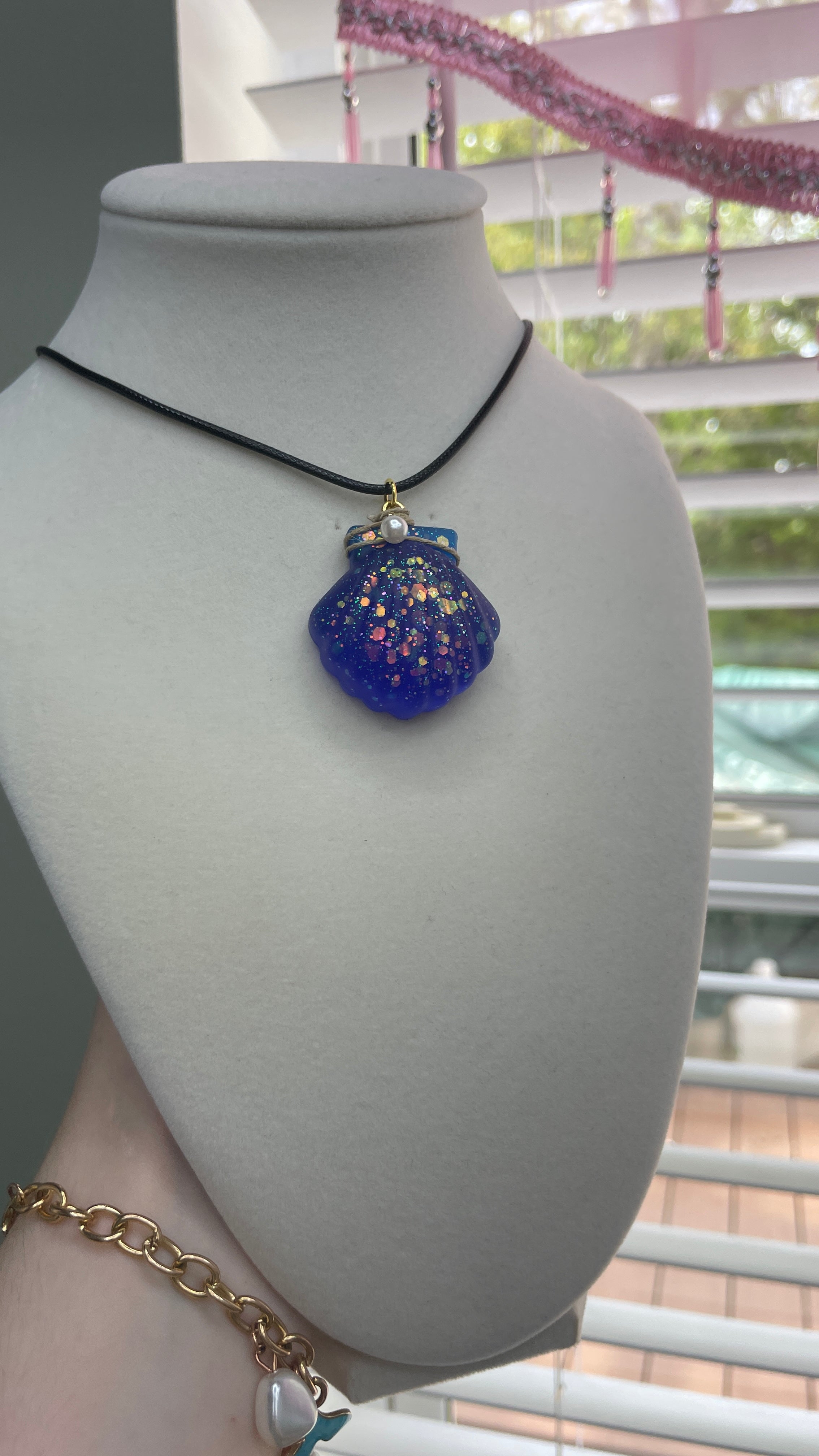 Seashell Nautical Resin Necklace