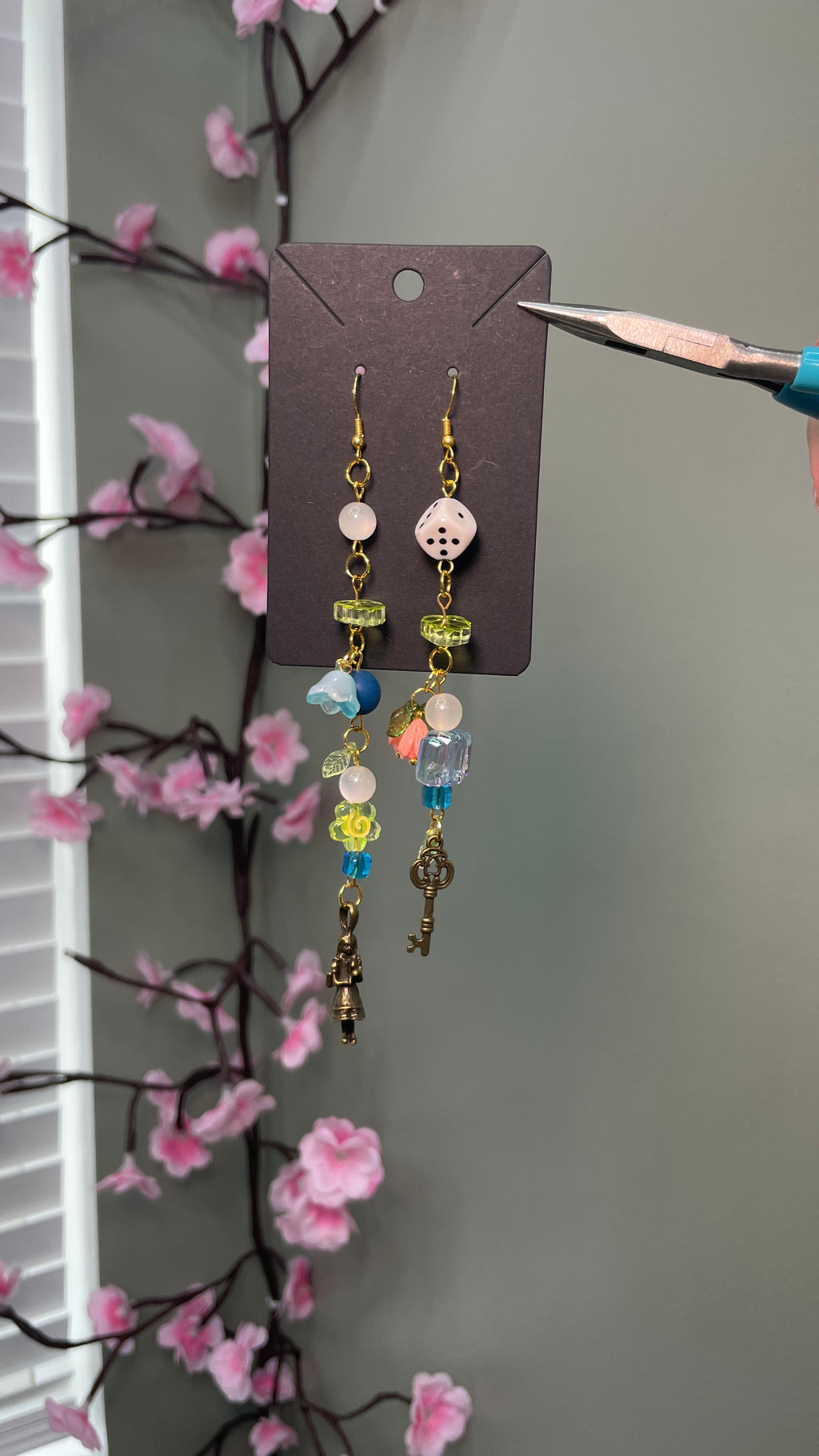 ALICE IN WONDERLAND Necklace Choker Whimsigoth Earrings