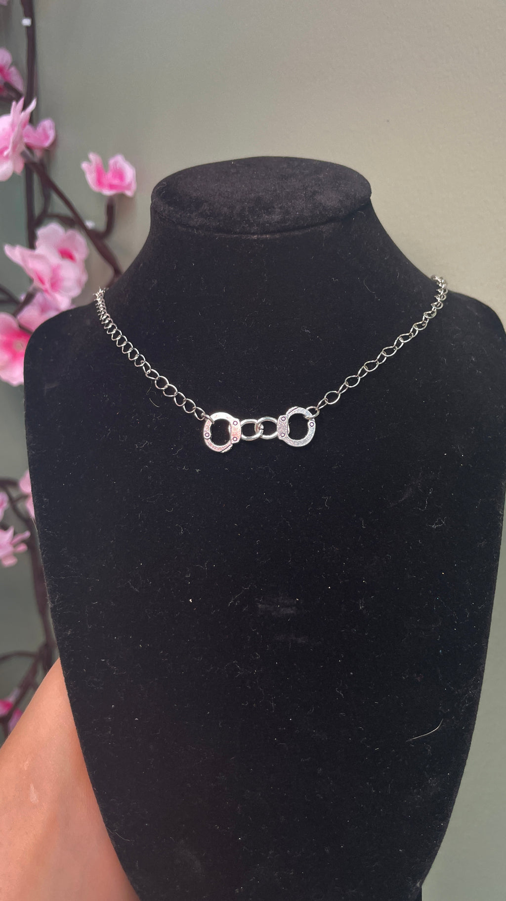 Handcuff Linked Necklace