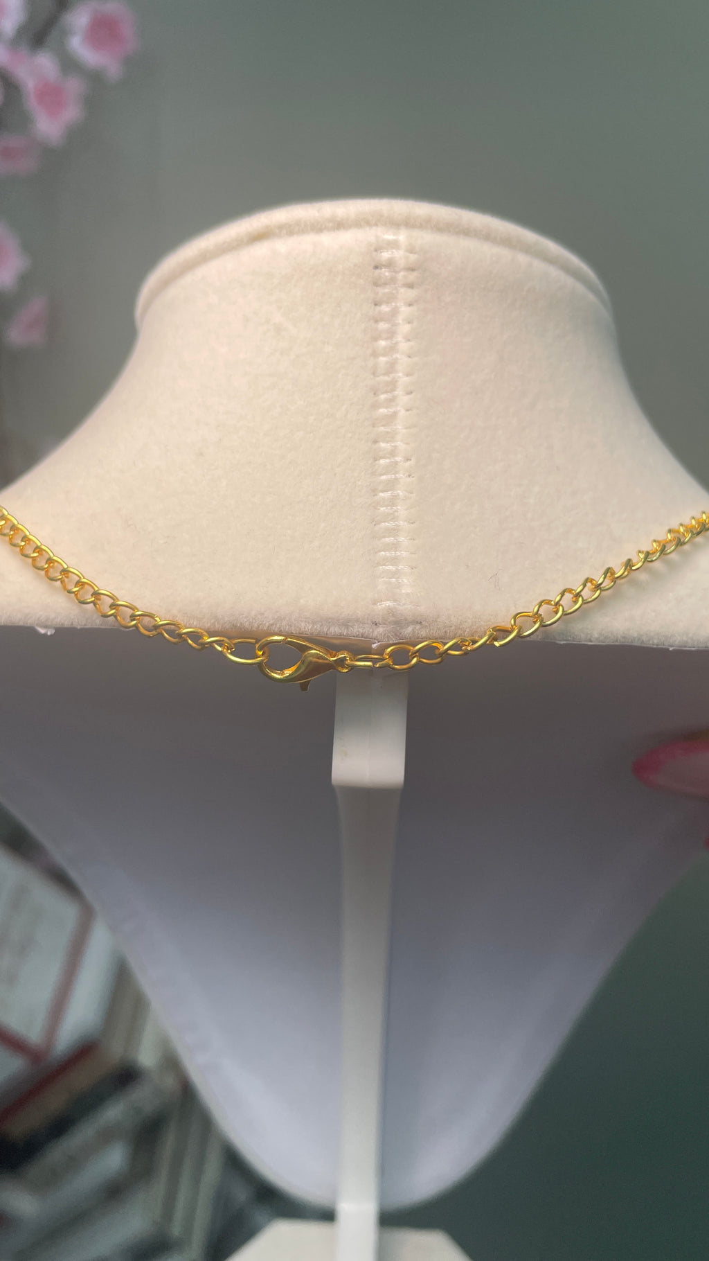 Alice Necklace Web