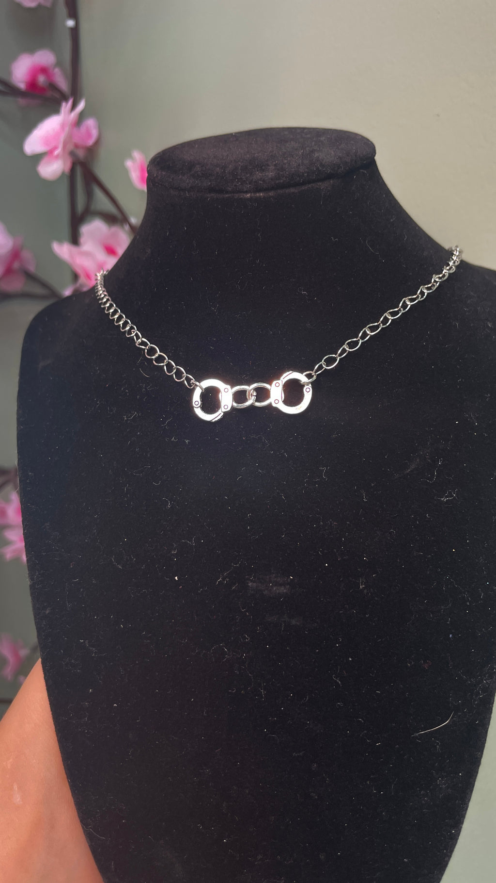 Handcuff Linked Necklace